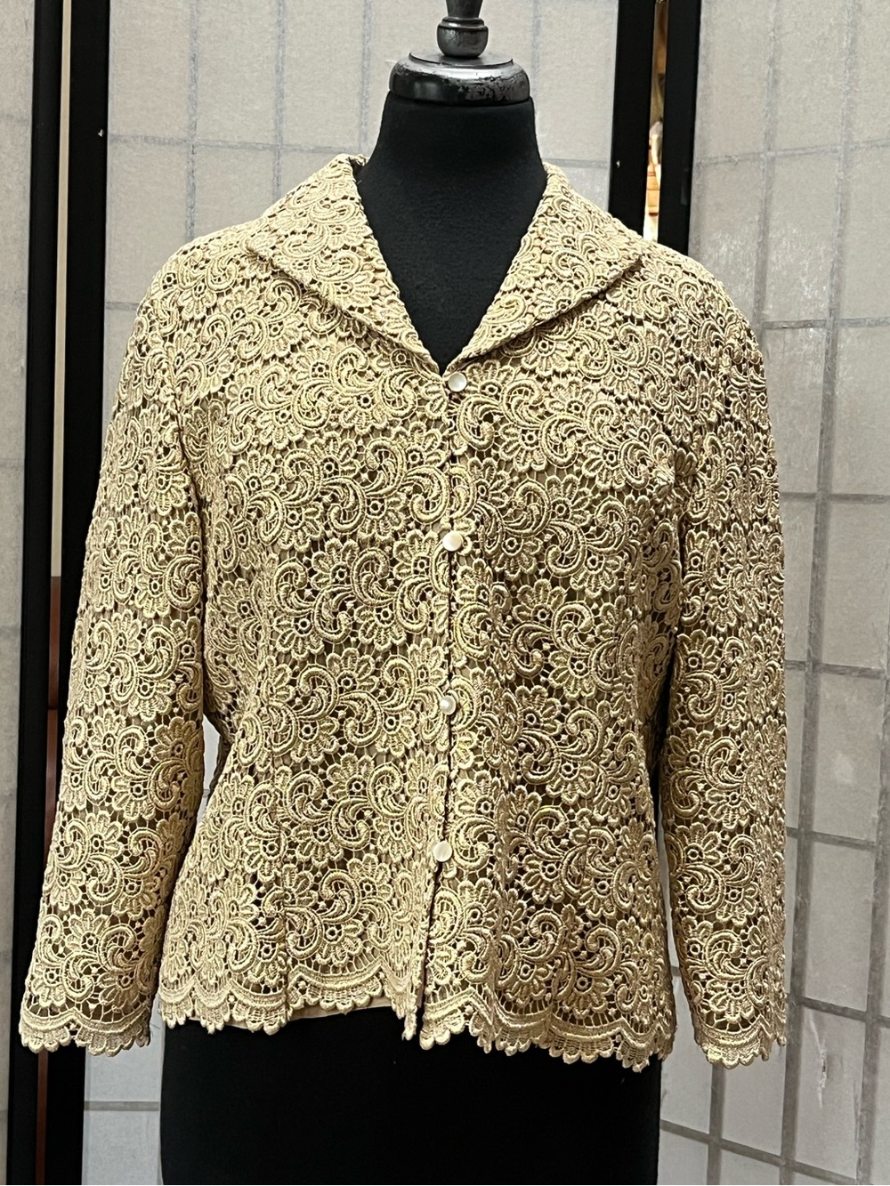 Talbots gold metallic Lace Button-Front Women's  vintage Jacket in Beige SIZE 16